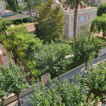 Acogedor Apartamento. Салоу Екстериор снимка