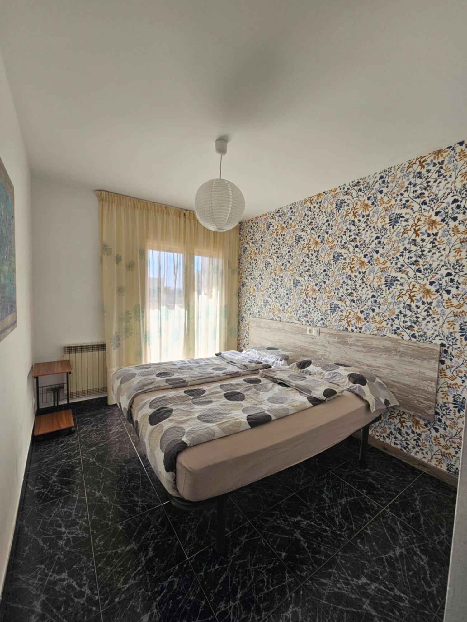 Acogedor Apartamento. Салоу Екстериор снимка